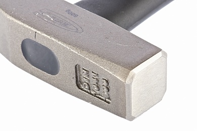 Молоток слесарный, 600 г, квадратный боек, фибергласовая обрезиненная рукоятка GROSS