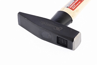 Молоток слесарный, 300 г, квадратный боек, деревянная рукоятка MATRIX