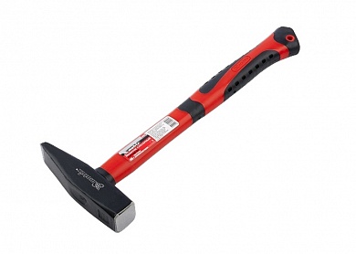 Молоток слесарный, 500 г, фибергласовая обрезиненная рукоятка MATRIX