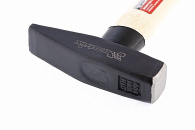 Молоток слесарный, 500 г, квадратный боек, деревянная рукоятка MATRIX